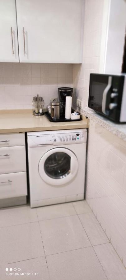 Bevs Ground Floor Roda Golf Apartment! 圣哈维耶尔 客房 照片