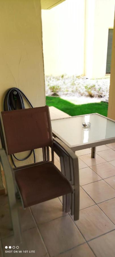 Bevs Ground Floor Roda Golf Apartment! 圣哈维耶尔 客房 照片