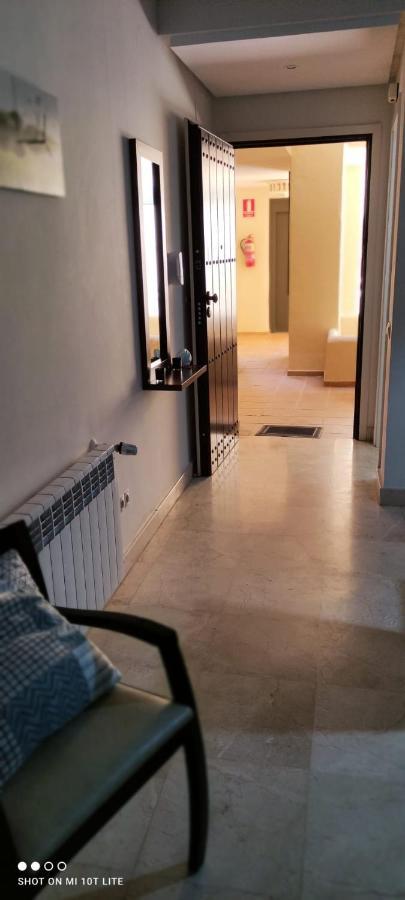 Bevs Ground Floor Roda Golf Apartment! 圣哈维耶尔 客房 照片
